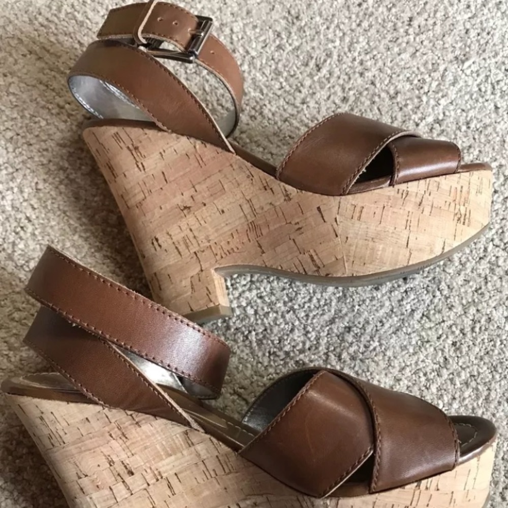 Marc Fisher Brown Wedge Sandal Womens 8.5